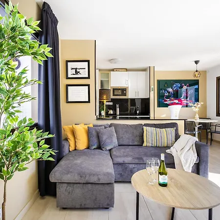 Casa Linc - Renovated Close To Center And Lejlighed